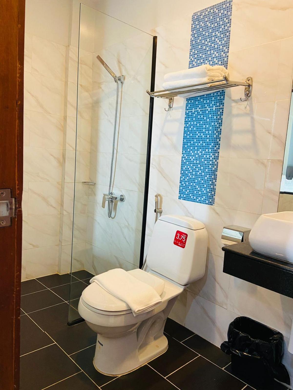 De Hotel Phnom Penh Eksteriør billede